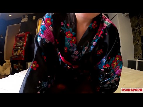 ❤️ Gənc cosplay qız bir atlı qadında fışqırma ilə orgazm olmaq üçün cinsi sevir. Həvəskar videoda ənənəvi yapon geyimində tüklü pişik və gözəl döşləri olan asiyalı qız sikişmə oyuncaqları ilə mastürbasyon nümayiş etdirir. Sakura 3 OSAKAPORN. ️ Anal video az.xxxtun.ru ☑